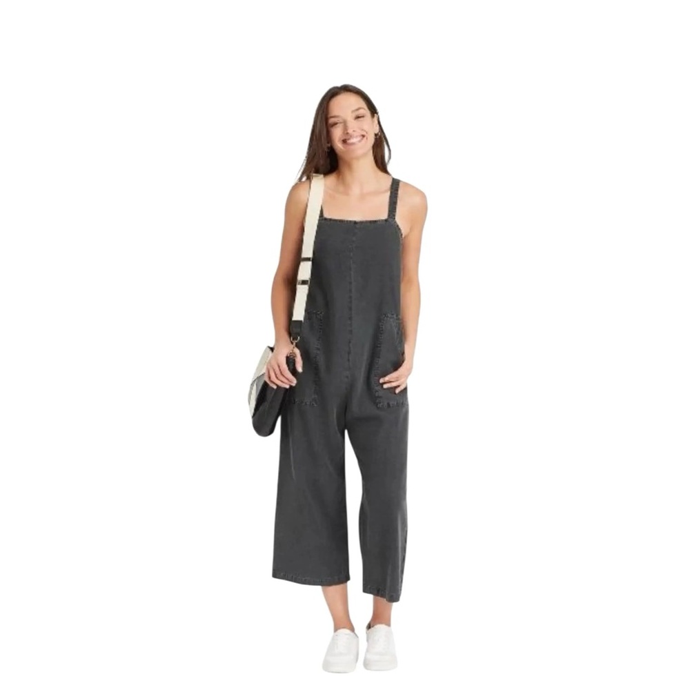 Universal Thread Utility Cropped Jumpsuit size Medium